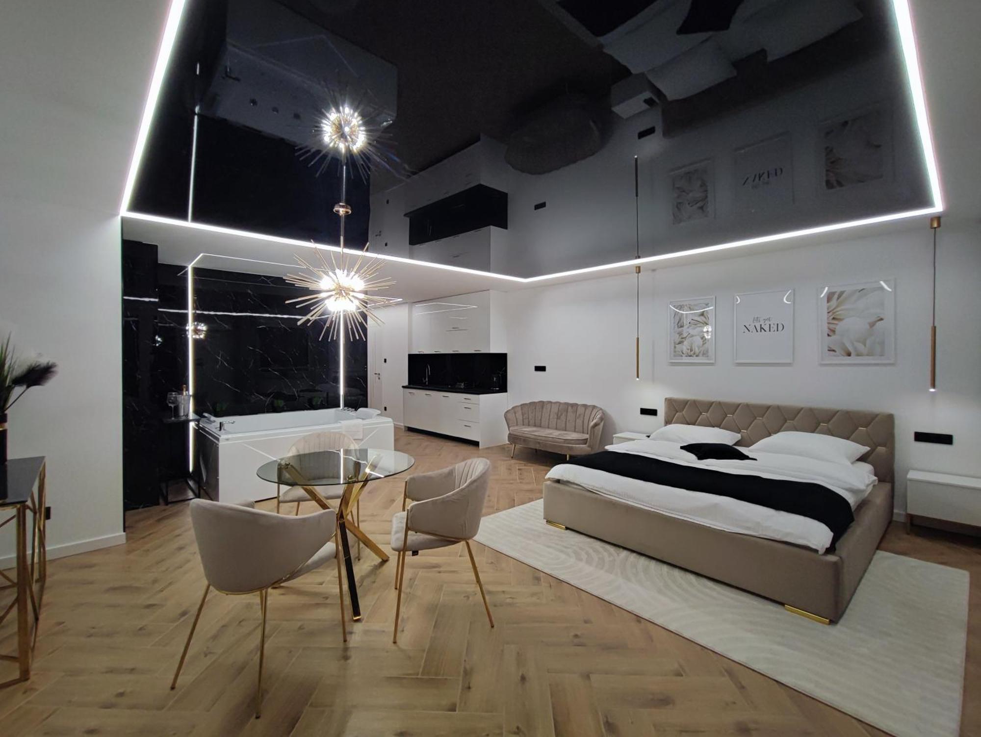 Apartament Z Jacuzzi Na Wylacznosc Dolina Baryczy Zmigrod Bagian luar foto