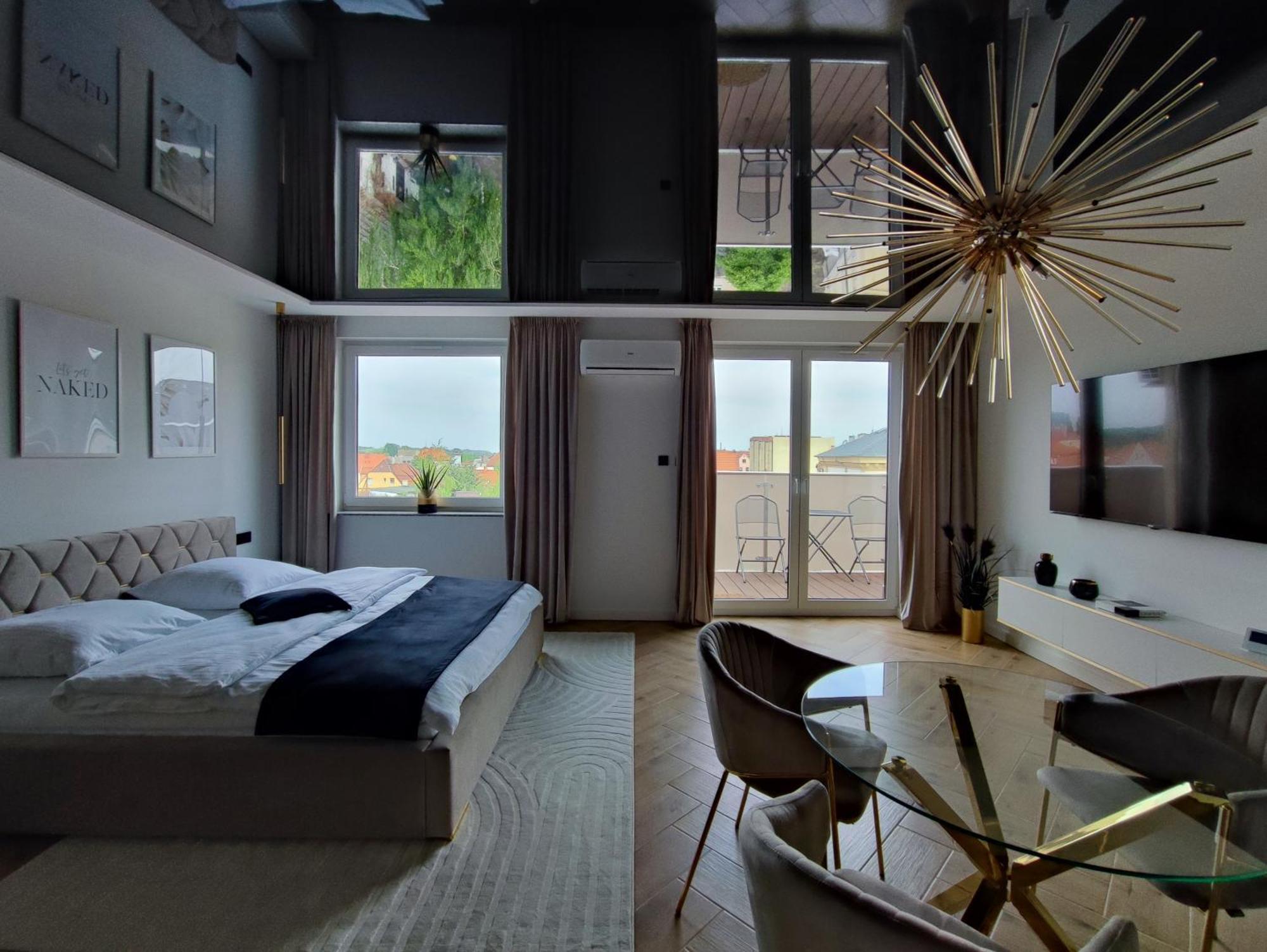 Apartament Z Jacuzzi Na Wylacznosc Dolina Baryczy Zmigrod Bagian luar foto